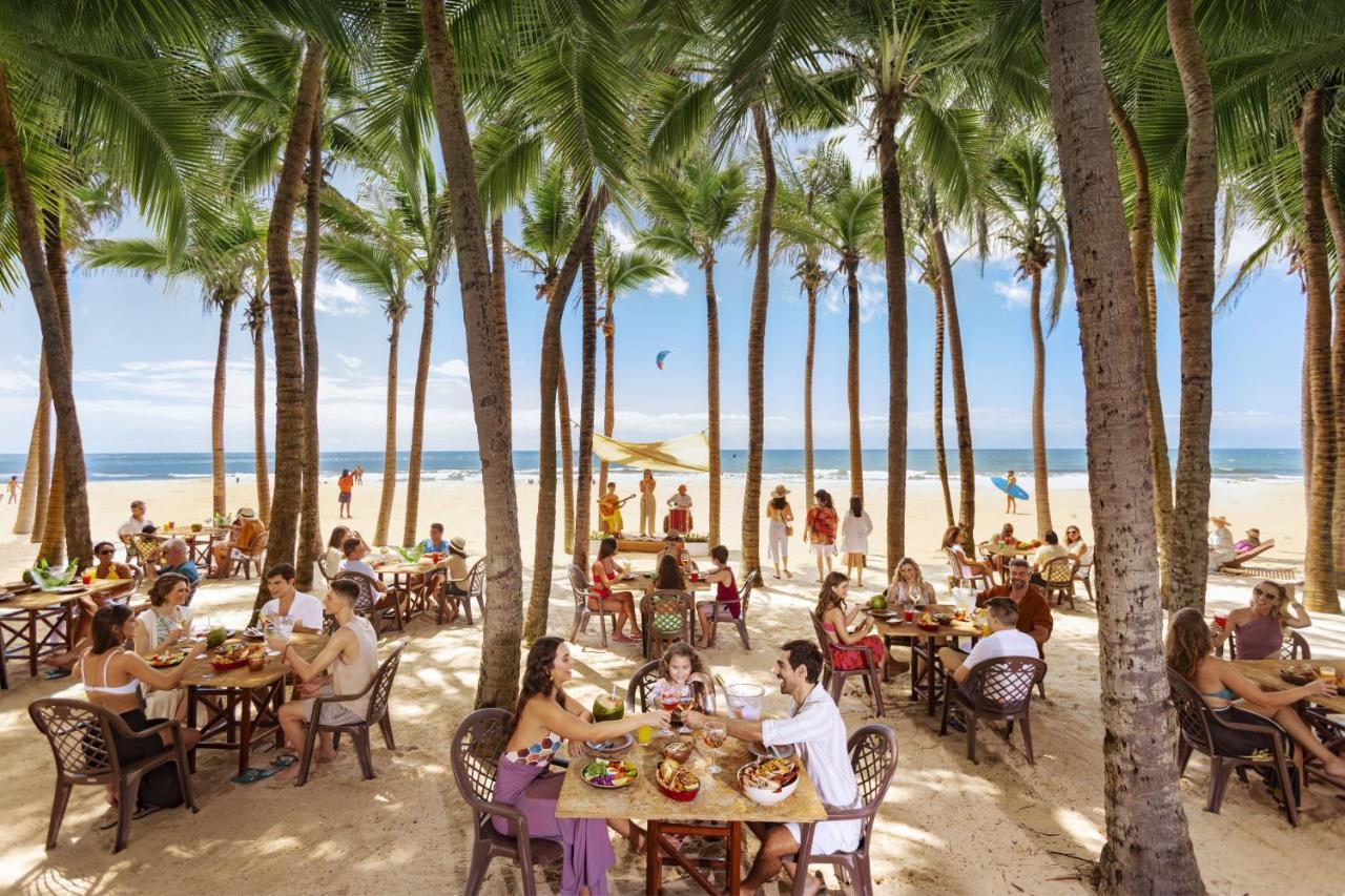 Beach Park Resort - Suites Акирас Экстерьер фото