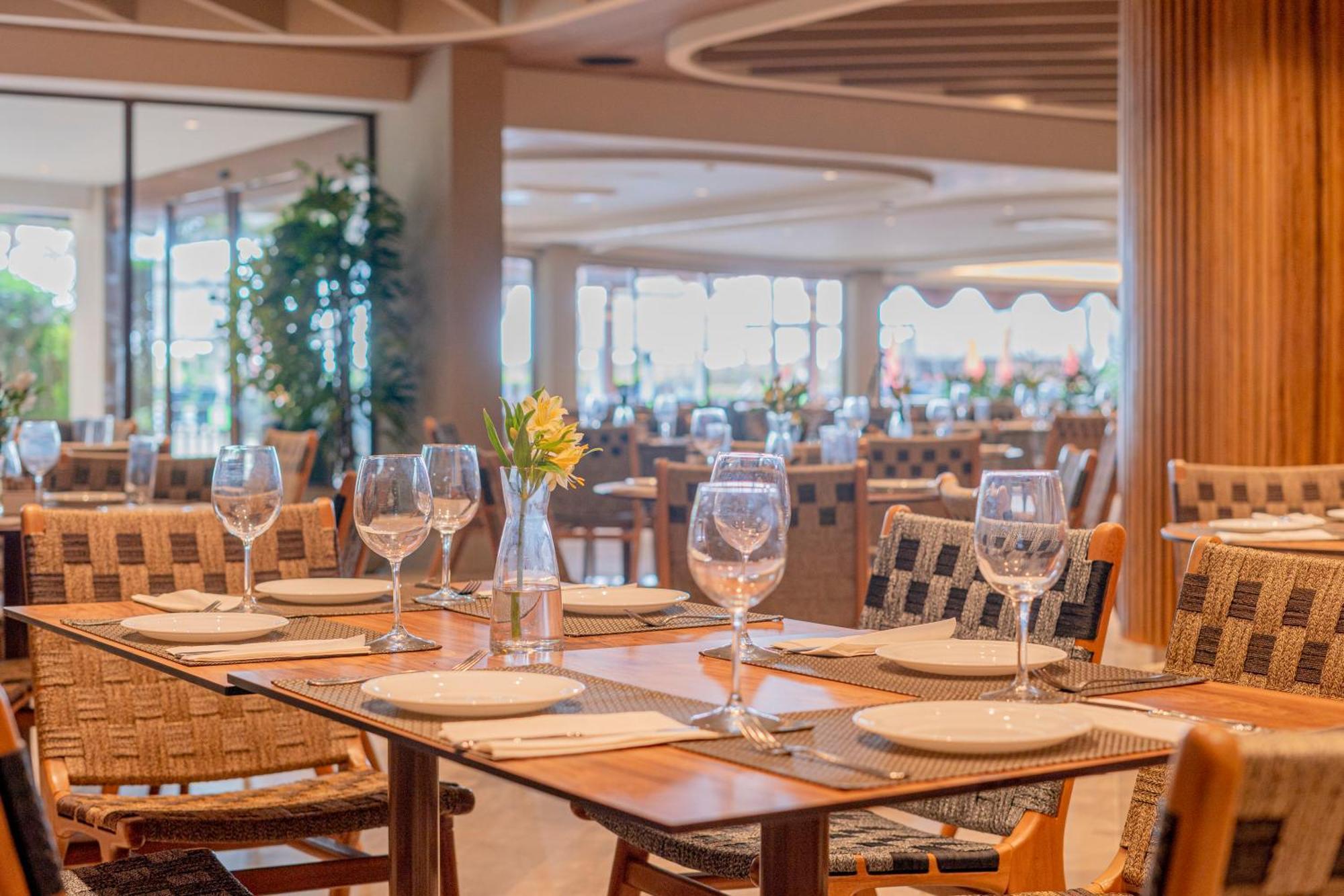 Beach Park Resort - Suites Акирас Экстерьер фото